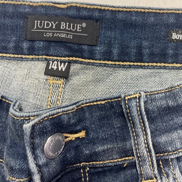 Judy Blue  Womens 14W Boyfriend Fit Distressed Jeans Blue Denim
Streetwear Boho - Picture 2 of 8